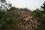 康家房子后山烽火台
